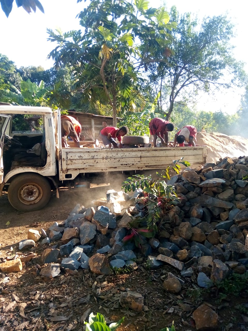 costruzione dispensario di Ambila